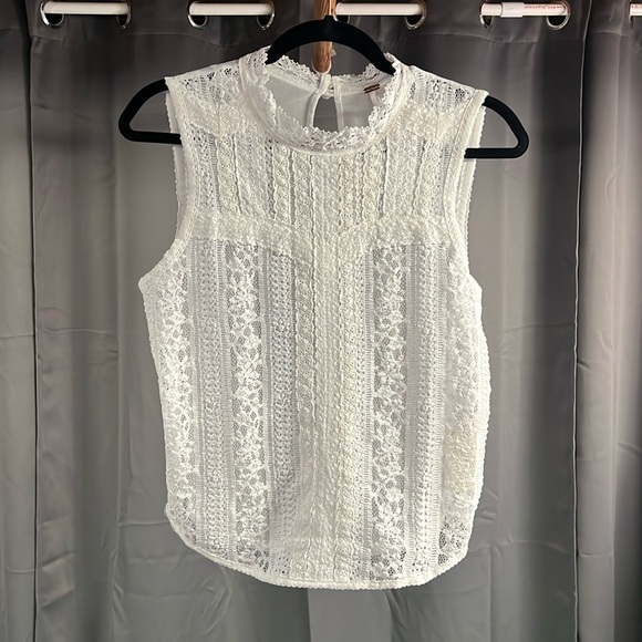Free People Tops - Free People White Lace Sleeveless Top
